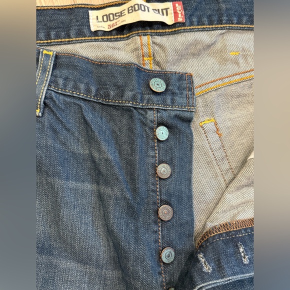 Levi’s Men’s 567 Loose Boot Cut Jeans 38x32 Button Fly NWOT - Picture 3 of 6